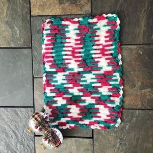 Handmade/Crocheted Christmas Placemats - Set of 6 - Brand New